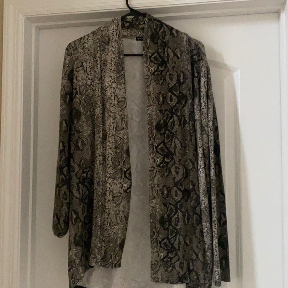 Snake print cardigan Gibson size medium